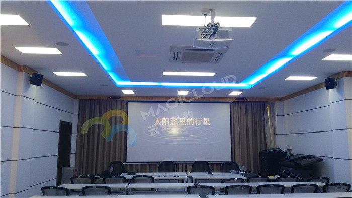 1523433103930671.jpg 上海市六一中學1_副本.jpg