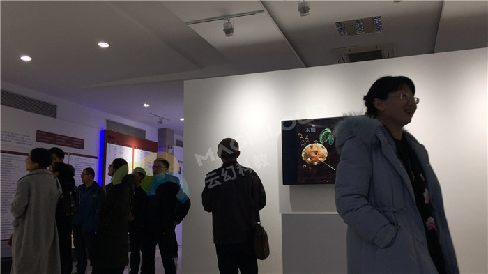 1523433428591593.jpg 上海市七寶中學(xué)2_副本.jpg