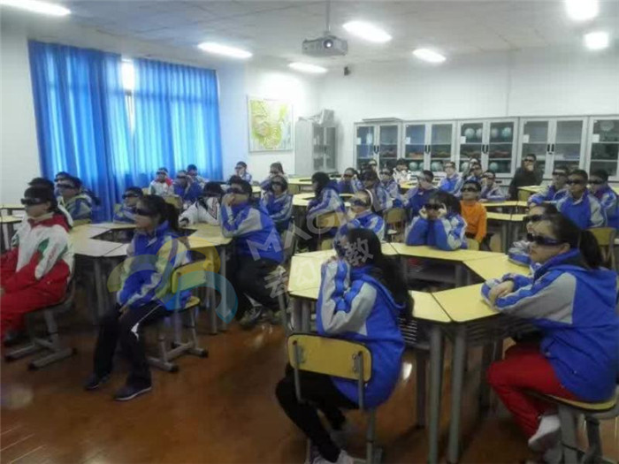 1523513329659967.jpg 四川省都江堰市都江堰外國語實驗學校2_副本.jpg